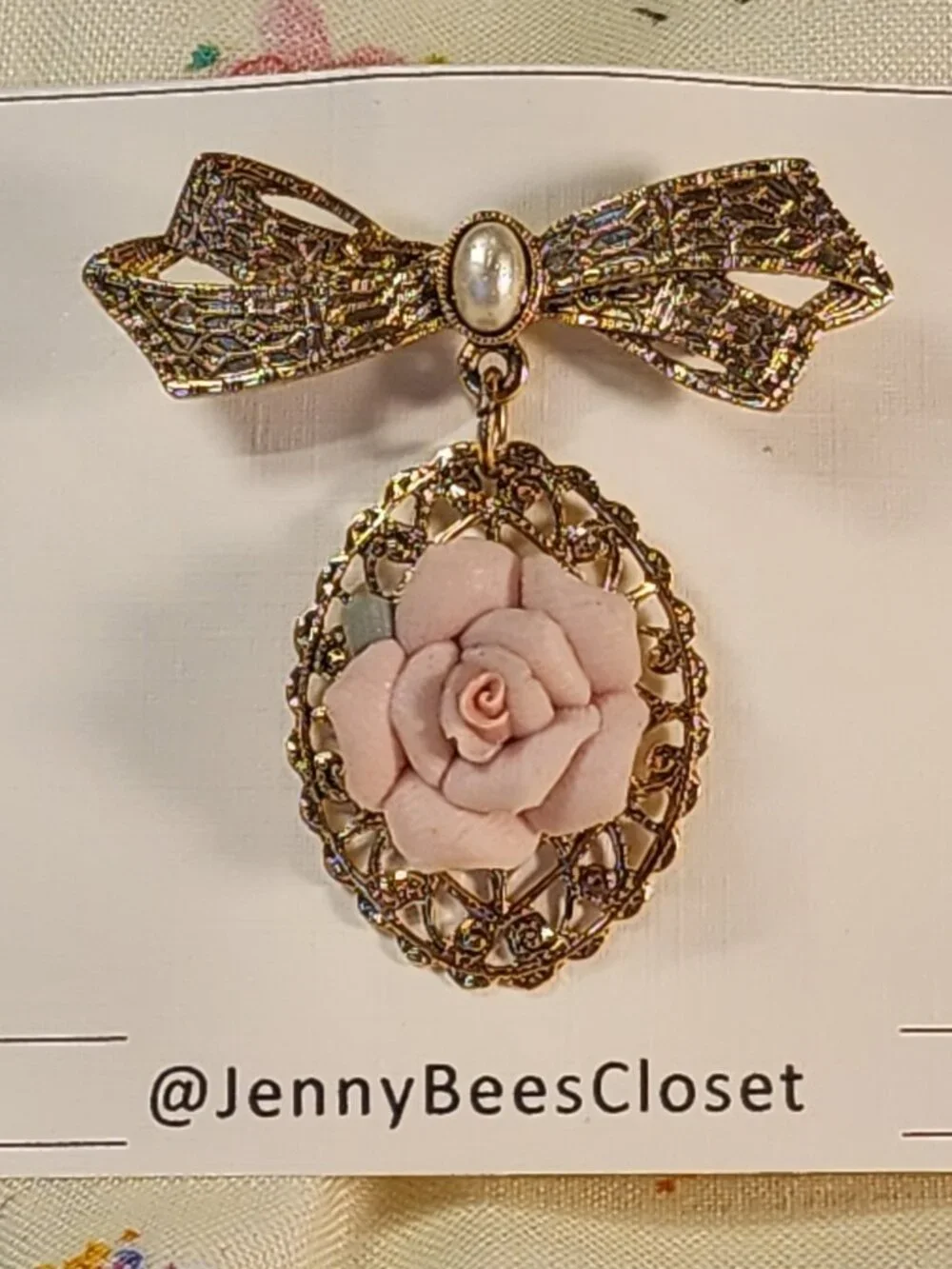 VINTAGE 1928 Brand Porcelain Pink Rose Victorian-Revival Bow Brooch